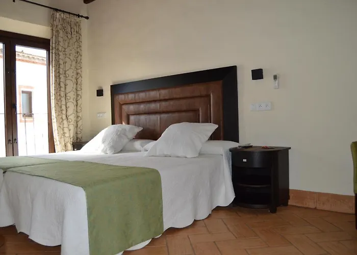 Turísticos - Alisos 3* Aliseda